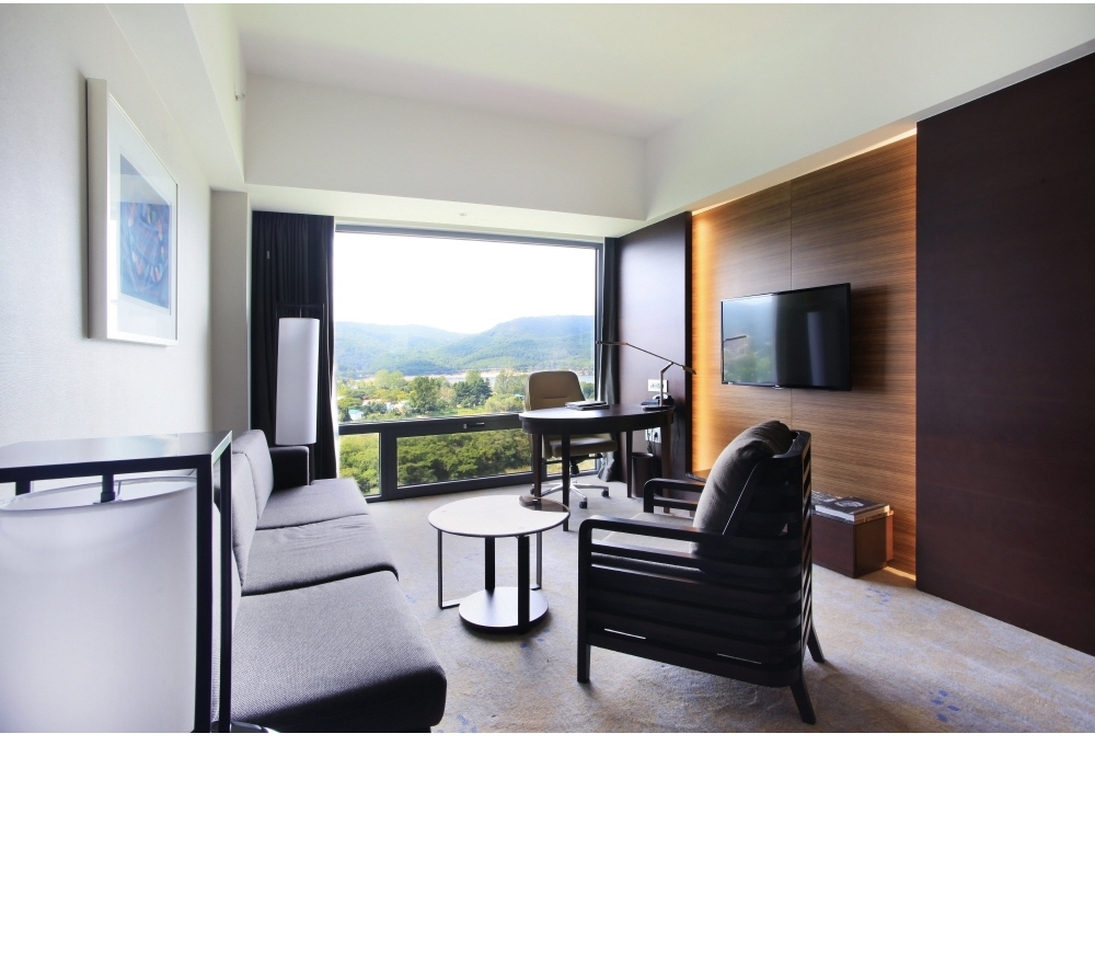 PHOTO - INTERIOR / ARCHITECTURE